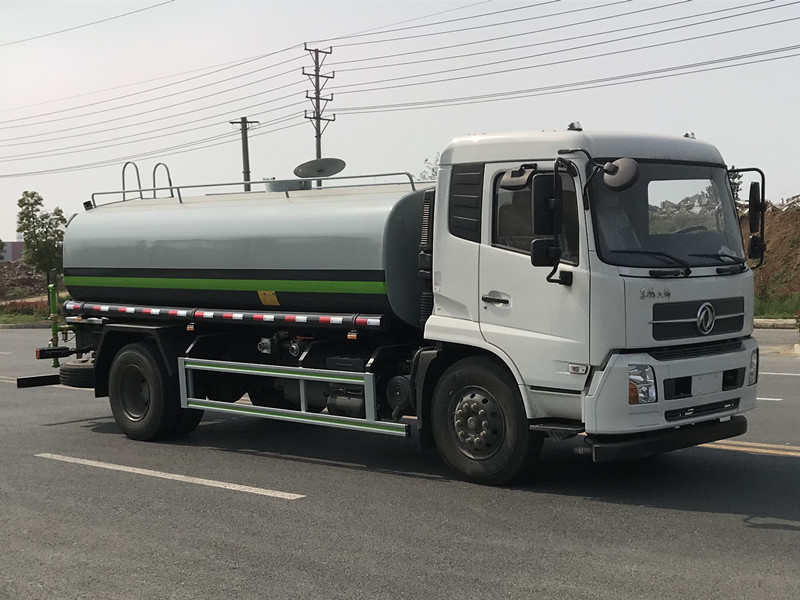 洒水车